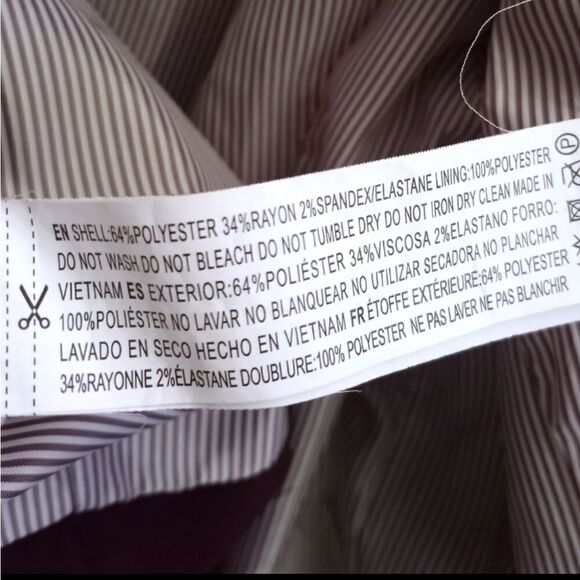 FOREVER 21 PLUM BLAZER SZ.S EUC - Picture 7 of 7